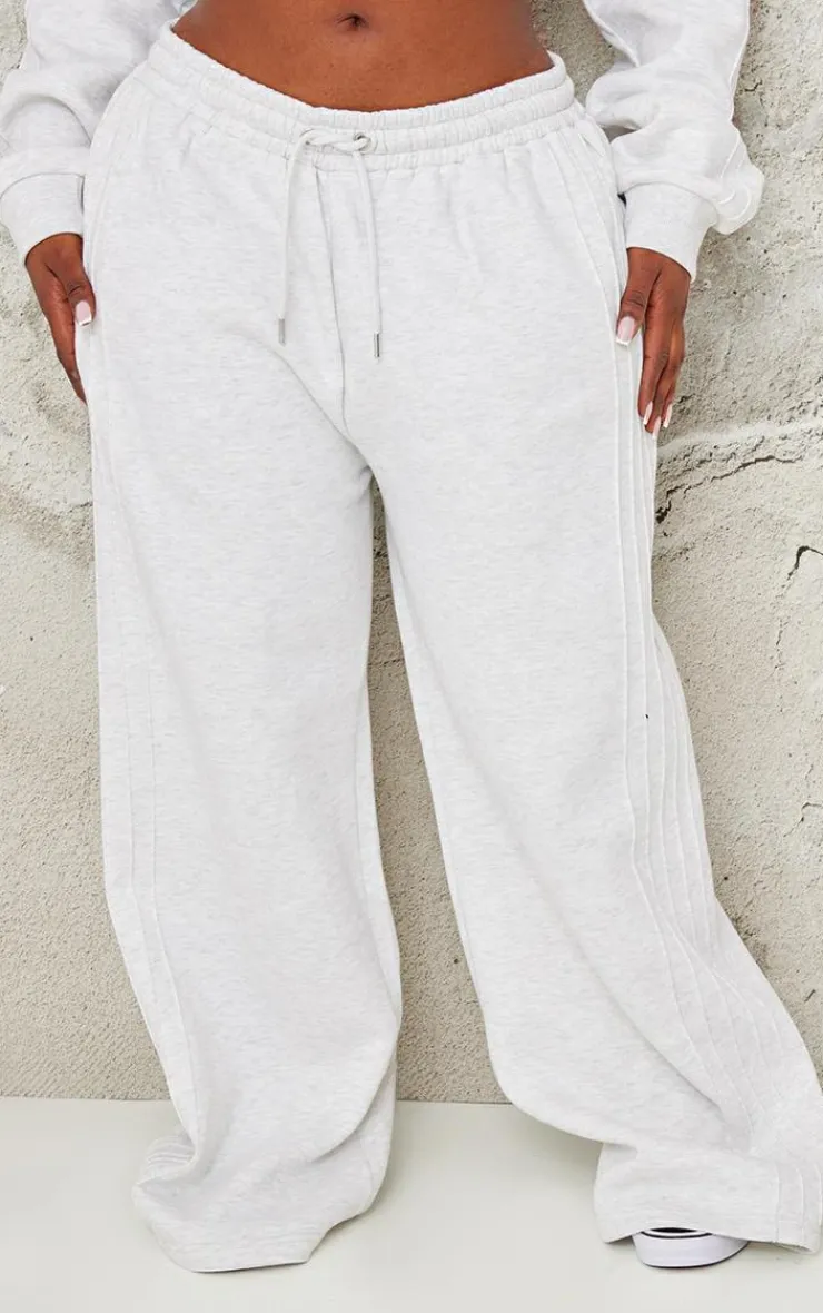 PrettyLittleThing Grey Sweatsuits*Plus Seam Detail Wide Leg Sweatpants