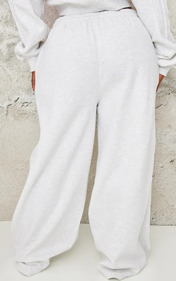 PrettyLittleThing Grey Sweatsuits*Plus Seam Detail Wide Leg Sweatpants