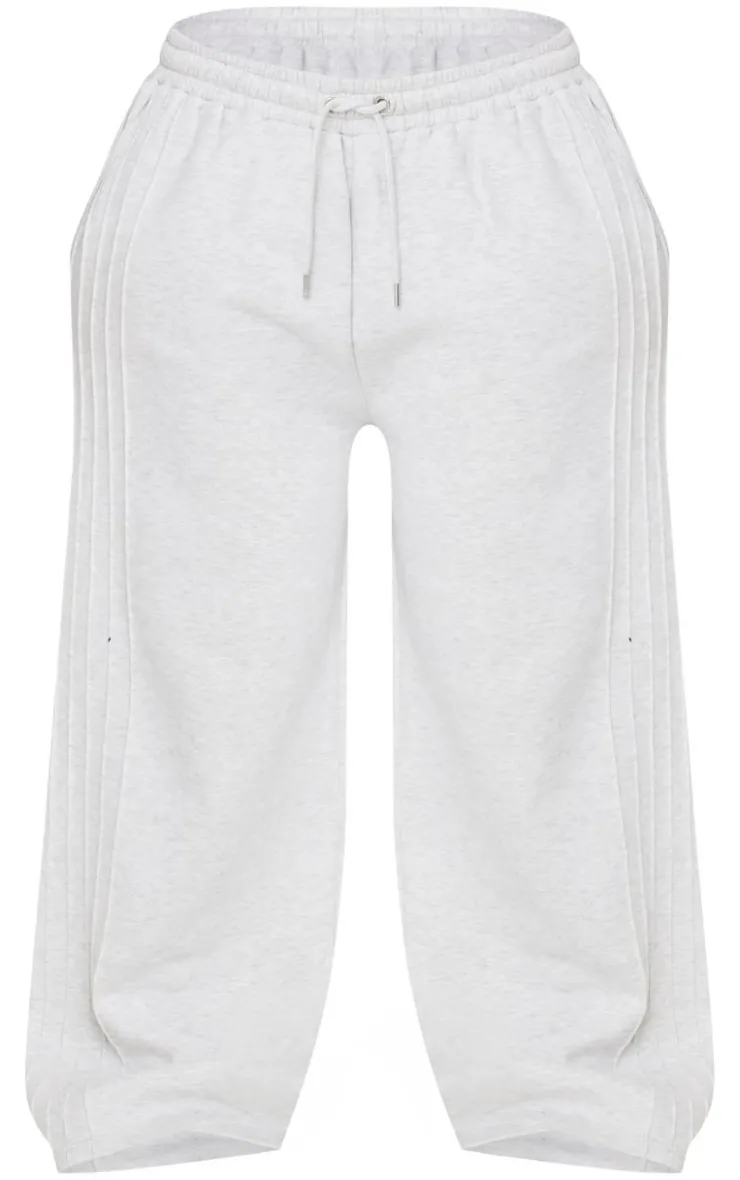 PrettyLittleThing Grey Sweatsuits*Plus Seam Detail Wide Leg Sweatpants