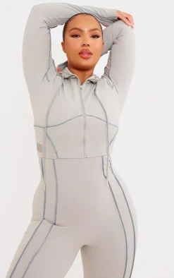 PrettyLittleThing Athletic Jackets*Plus Sculpt Contrast Seam Crop Gym Jacket
