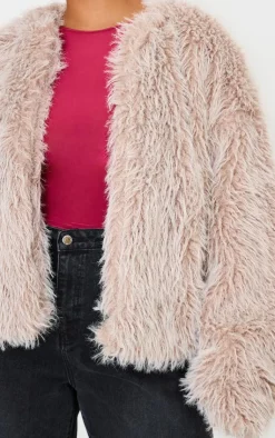 PrettyLittleThing Faux Fur Coats*Plus Shaggy Faux Fur Coat