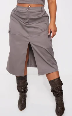 Online PrettyLittleThing Plus Grey Split Front Cargo Skirt Charcoal