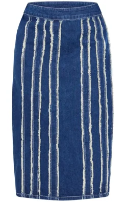 Discount PrettyLittleThing Plus Frayed Seam Detail Denim Midaxi Skirt Indigo Blue Wash