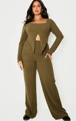 New PrettyLittleThing Plus Soft Touch Ribbed Long Sleeve Top Khaki