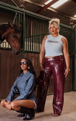 PrettyLittleThing Sleeveless Tops*Plus Cowgirl Graphic Racer Crop Top