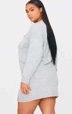 Hot PrettyLittleThing Plus Asymmetric Fluffy Yarn Cardigan Light Grey