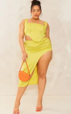 Clearance PrettyLittleThing Plus Satin Ruched Side Split Midi Skirt Lime