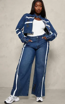 Hot PrettyLittleThing Plus Graphic Detail Panelled Wide Leg Jeans Mid Blue Wash