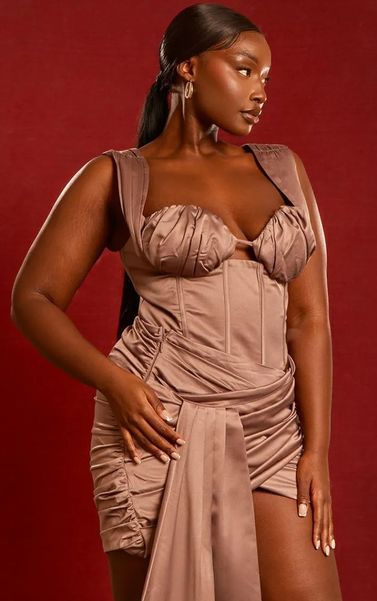 Discount PrettyLittleThing Plus Constructed Satin Ruched Bust Corset Mocha