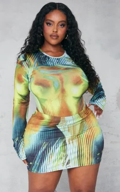PrettyLittleThing Plus Body Print Low Rise Micro Mini Skirt Multi