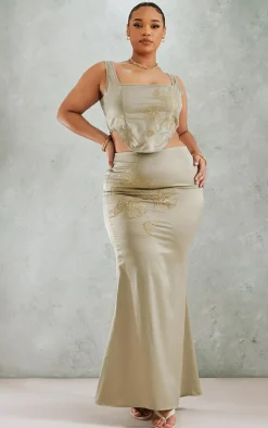 Outlet PrettyLittleThing Plus Embroidered Floral Satin Maxi Skirt Olive