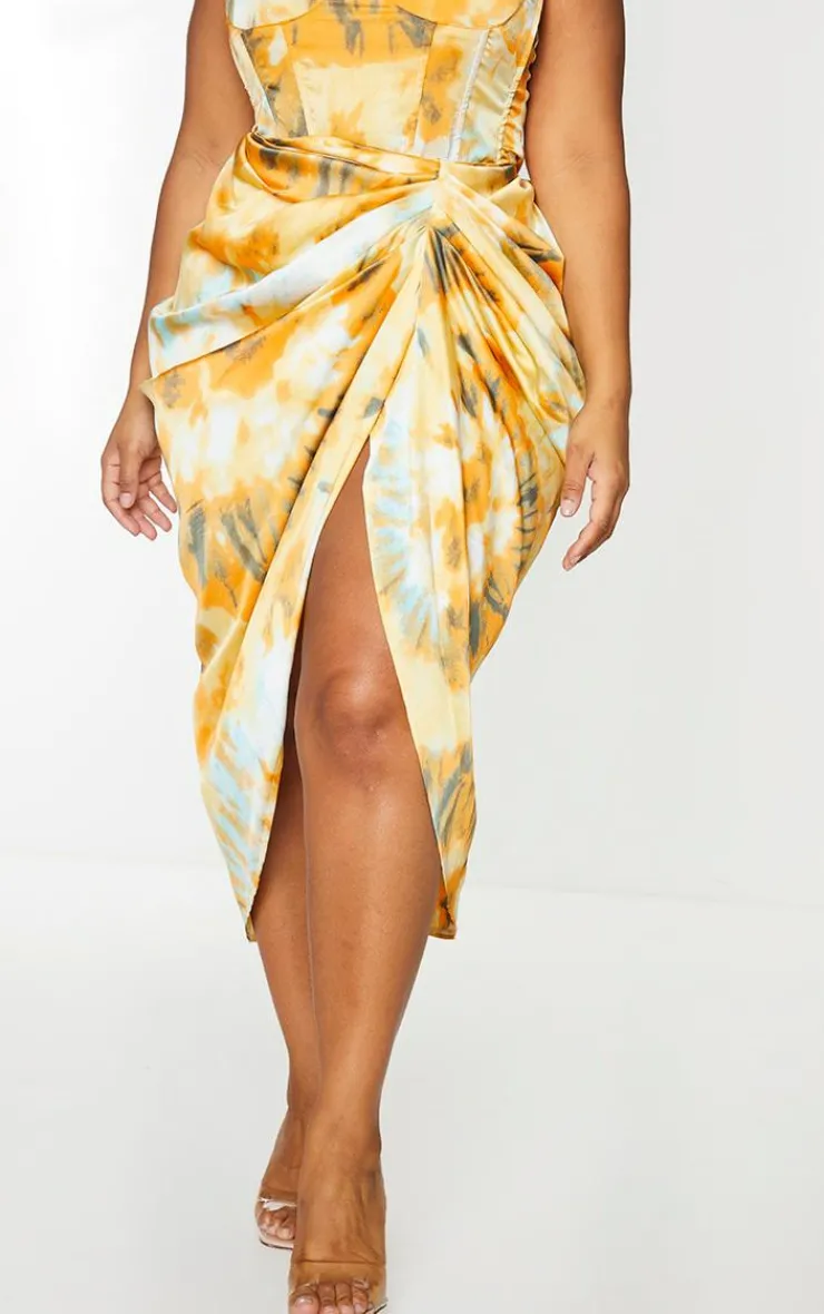 New PrettyLittleThing Plus Tie Dye Ruched Side Midi Skirt Orange