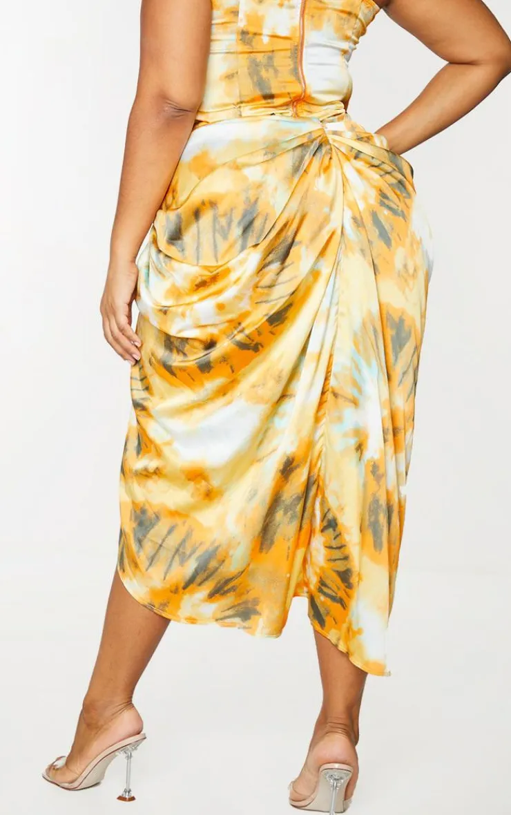 New PrettyLittleThing Plus Tie Dye Ruched Side Midi Skirt Orange