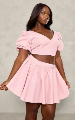 Hot PrettyLittleThing Plus V Neck Puff Sleeve Crop Top Pink
