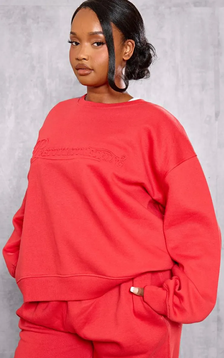 Hot PrettyLittleThing Plus Embossed Graphic Oversized Sweatshirt Red