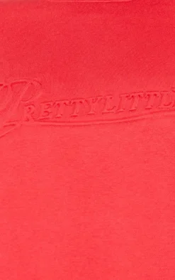 Hot PrettyLittleThing Plus Embossed Graphic Oversized Sweatshirt Red