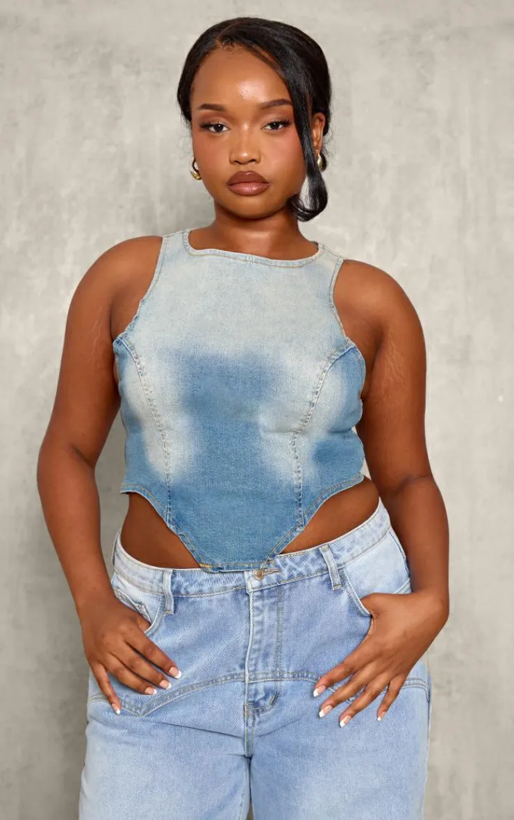 PrettyLittleThing Sleeveless Tops*Plus Dipped Front Denim Crop Top