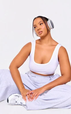 PrettyLittleThing Basic Tops*Plus Basic Jersey Square Neck Crop Tank