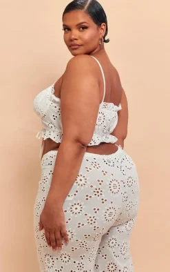 PrettyLittleThing Plus Cami Crop Top White
