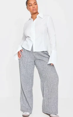 PrettyLittleThing Shirts*Plus Hook And Eye Flare Sleeve Shirt
