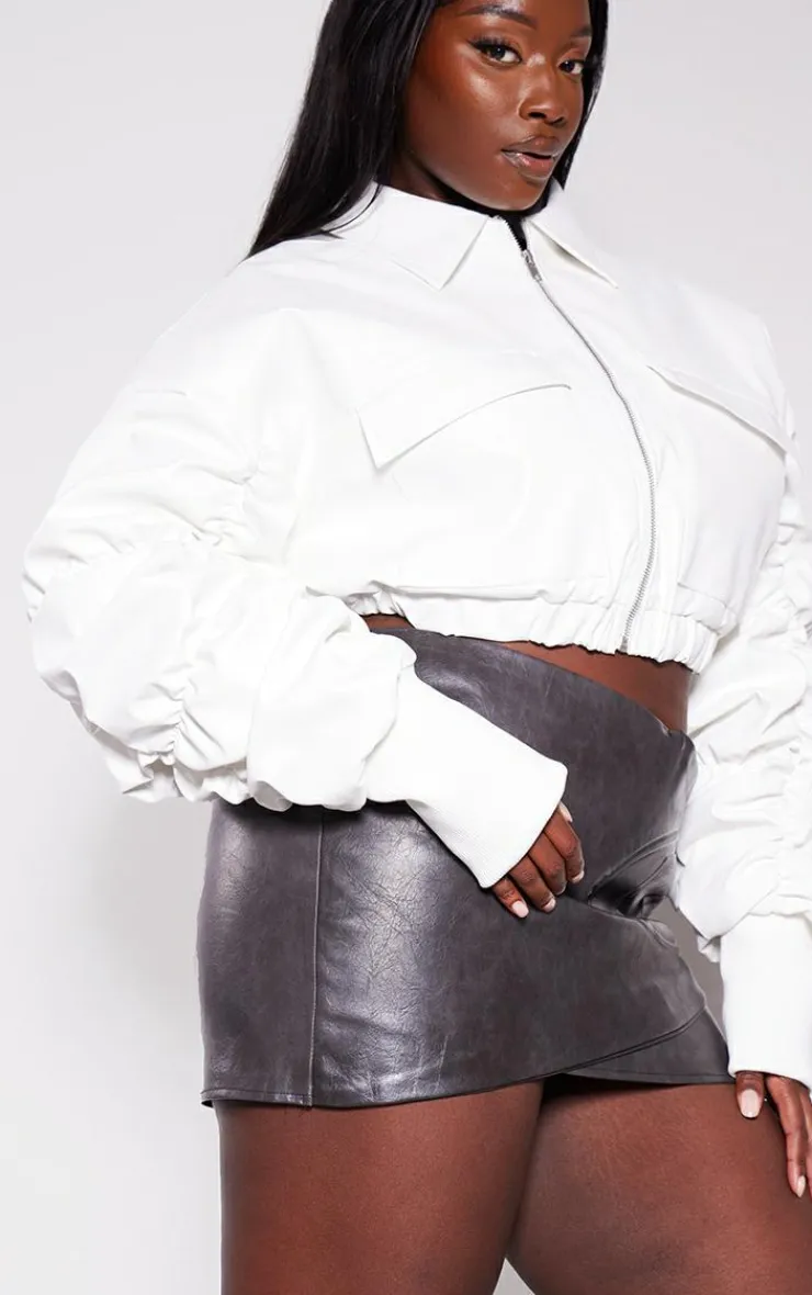 PrettyLittleThing Bomber Jackets*Plus Ruched Sleeve Cropped Faux Leather Bomber Jacket