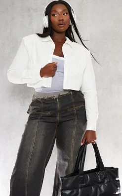 PrettyLittleThing Shirts*Plus Shoulder Pad Detail Cropped Shirt