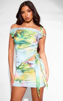 Discount PrettyLittleThing Premium Floral Print Double Layer Asymmetrical Top Blue