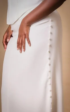 New PrettyLittleThing Premium Plus Woven Button Detail Maxi Skirt White
