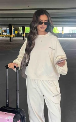 PrettyLittleThing Cream Sweatsuits*Premium Printed Oversized Boxy Sweatshirt