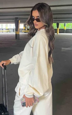 PrettyLittleThing Cream Sweatsuits*Premium Printed Oversized Boxy Sweatshirt