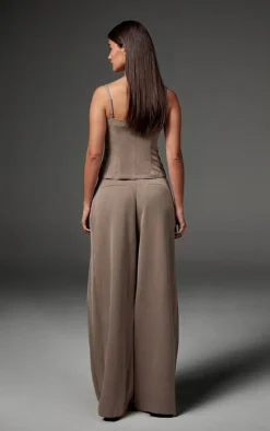 Clearance PrettyLittleThing Premium Woven Pleated Waistband Extreme Wide Leg Pants Taupe