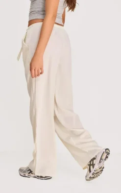 PrettyLittleThing Christmas Day Outfits*Premium Satin Low Rise Drawstring Pants