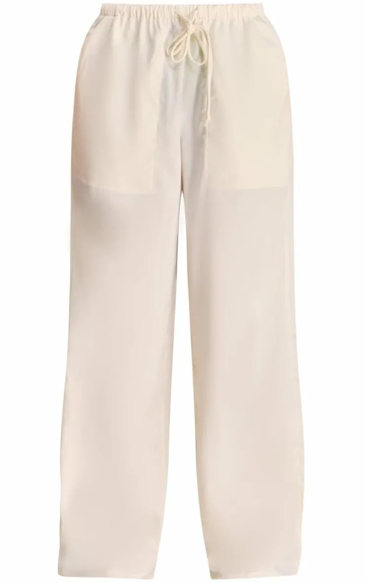 PrettyLittleThing Christmas Day Outfits*Premium Satin Low Rise Drawstring Pants