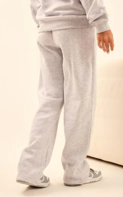 PrettyLittleThing Grey Sweatsuits*Logo Badge Detail Straight Leg Sweatpant