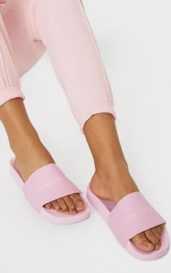 PrettyLittleThing Slides*Graphic Slides