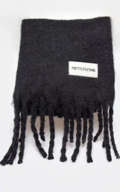 PrettyLittleThing Scarves & Gloves*Logo Blanket Tassel Scarf