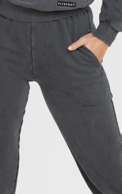 PrettyLittleThing Gym Wear*Badge Detail Sports Sweatpants