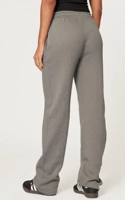 PrettyLittleThing Grey Sweatsuits*Grey Logo Badge Straight Leg Sweatpants