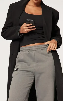 PrettyLittleThing Grey Sweatsuits*Grey Logo Badge Straight Leg Sweatpants