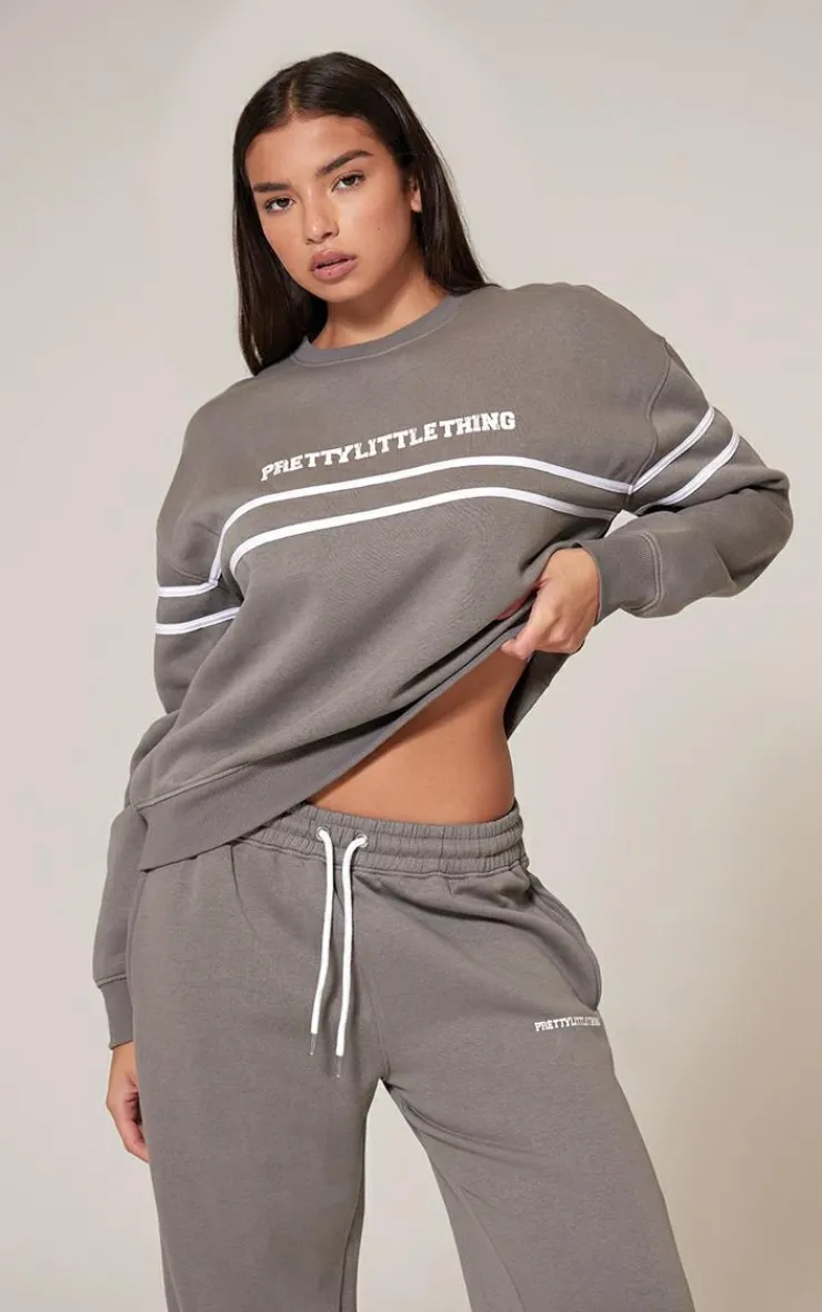 Discount PrettyLittleThing Contrast Print Wide Leg Sweatpants Charcoal