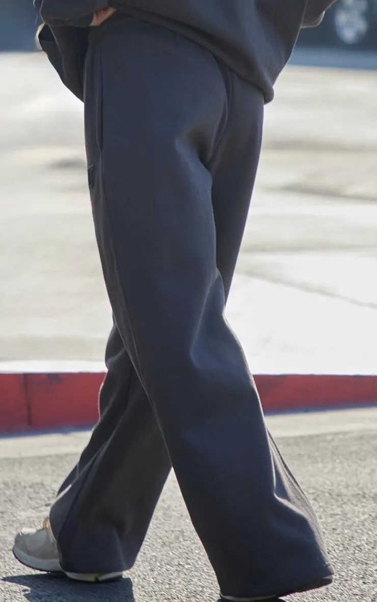 Best PrettyLittleThing Premium Embossed Wide Leg Sweatpants Charcoal