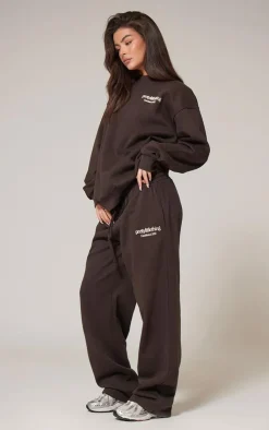 Discount PrettyLittleThing Premium Print Oversized Sweatshirt Chocolate