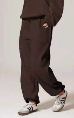 Sale PrettyLittleThing Premium Print Cuffed Sweatpants Chocolate