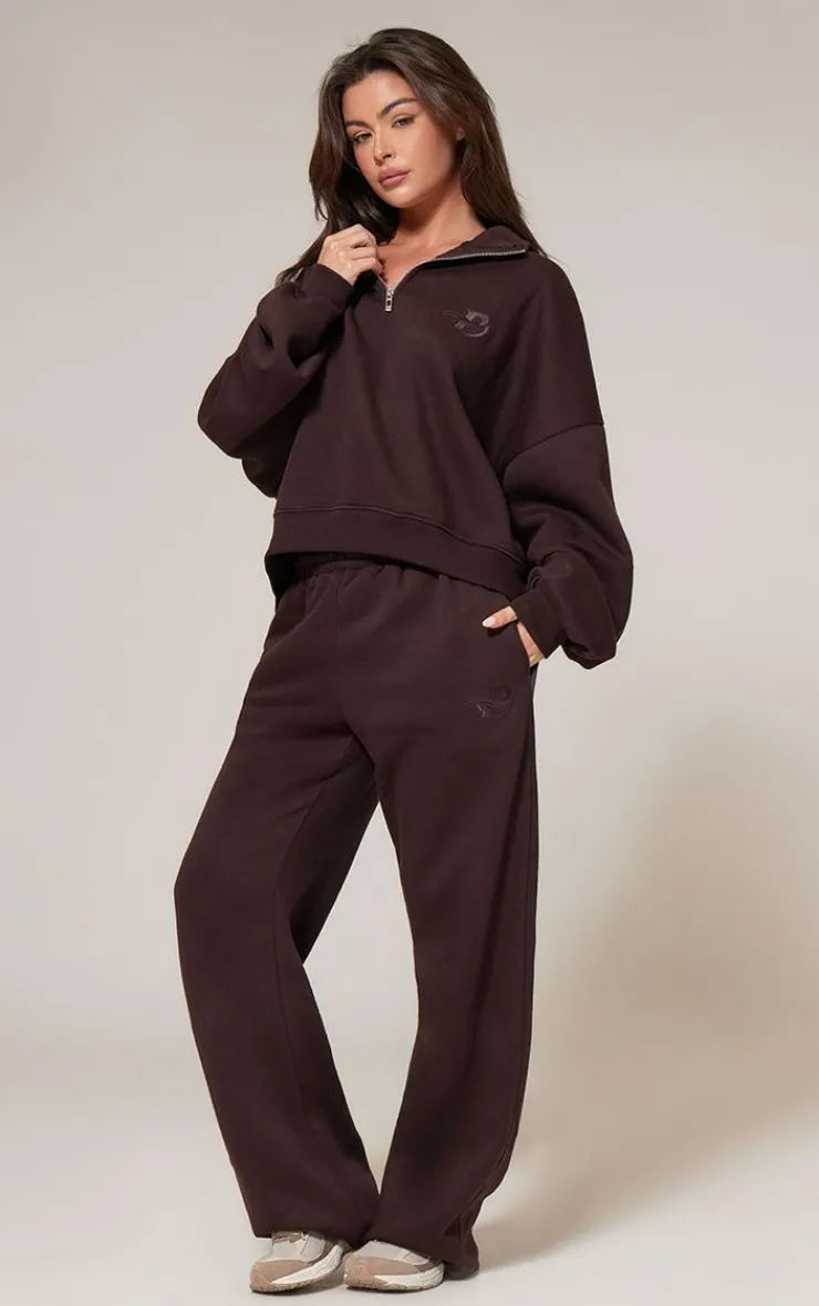 Online PrettyLittleThing Chocolate Wide Leg Embroidered Sweatpants Chocolate.