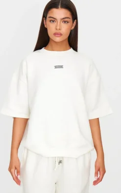 Best PrettyLittleThing Badge Detail Oversized Short Sleeve Sweatshirt Cream