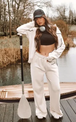 Hot PrettyLittleThing Contrast Piping Detail Zip Through Track Top Cream