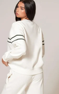 PrettyLittleThing Contrast Print Oversized Sweatshirt Cream