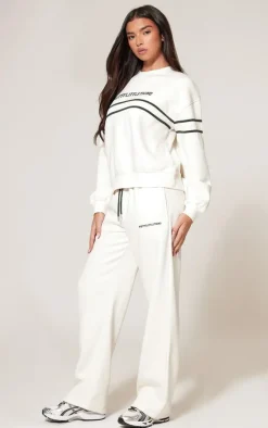 PrettyLittleThing Contrast Print Oversized Sweatshirt Cream