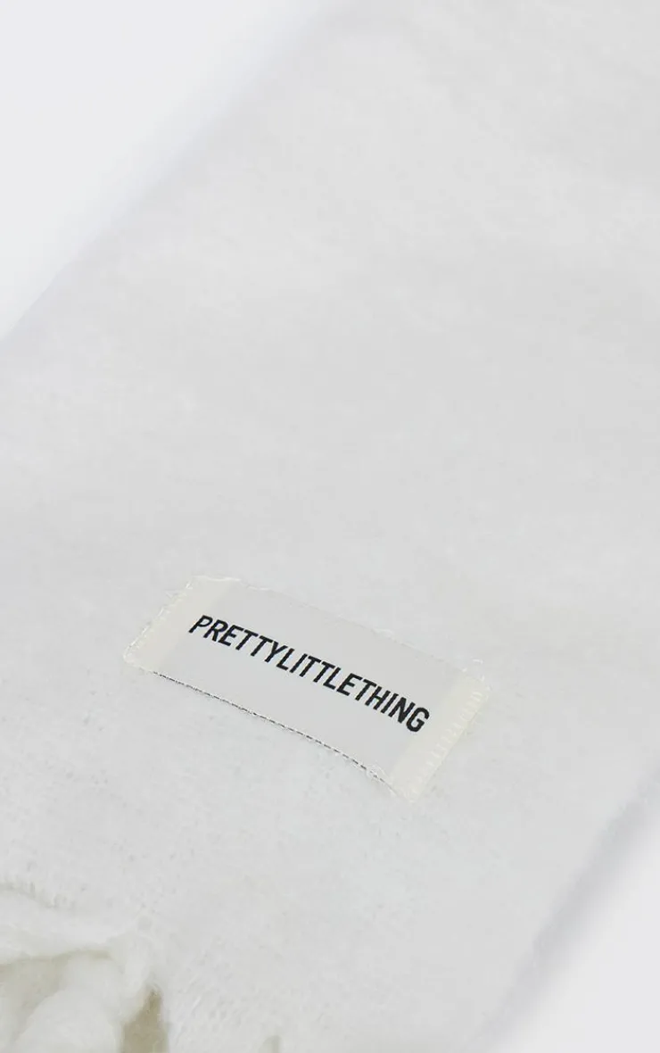 PrettyLittleThing Scarves & Gloves*Tab Fuzzy Blanket Scarf