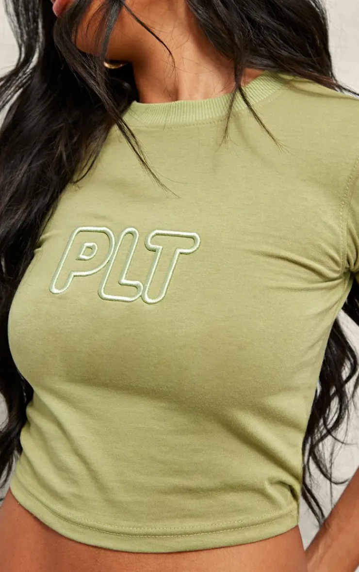 New PrettyLittleThing Embroidered Fitted T Shirt Green